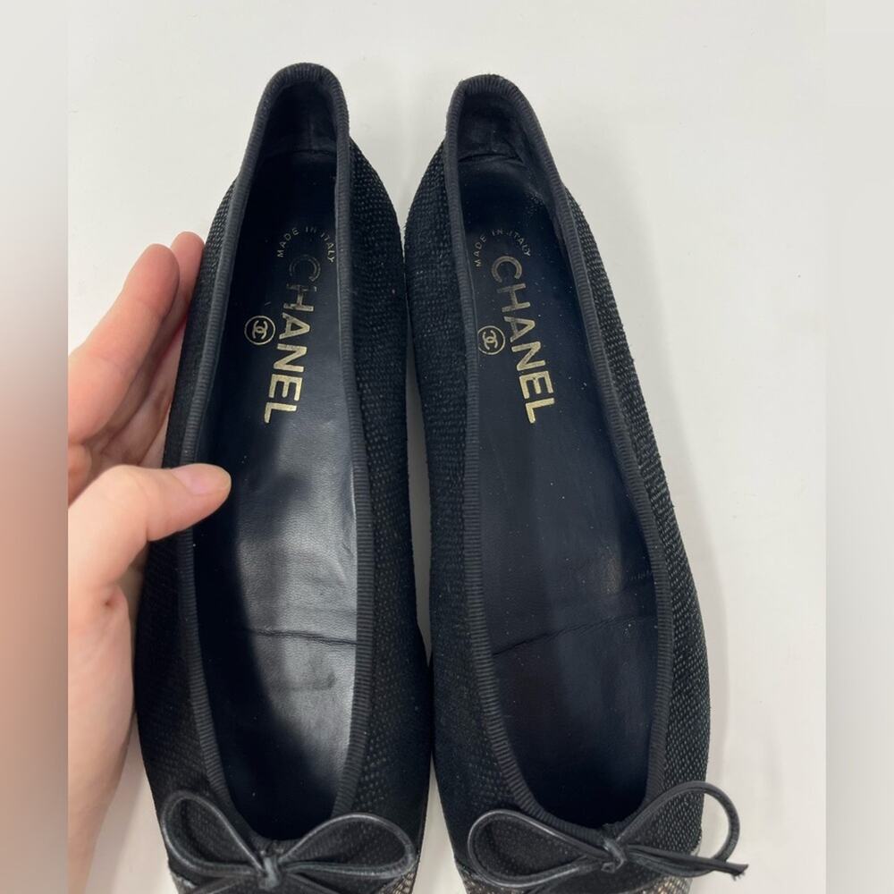 Chanel Ballet Cap Toe CC Black Textured Leather and Suede gold CC size 39.5 EU - Picture 8 of 9